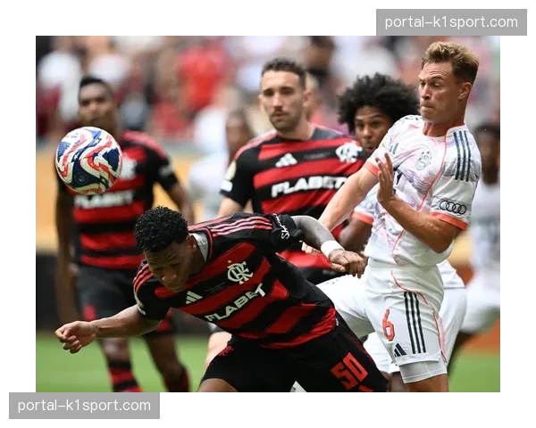 防线集体失常，拜仁慕尼黑连续三年止步八强